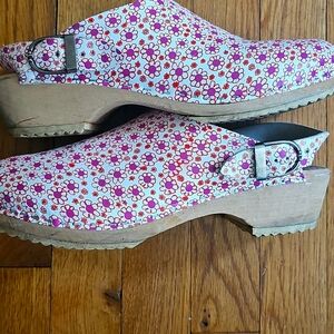 Hanna Andersson Swedish Wooden Clogs Pink Floral Leather Size 41